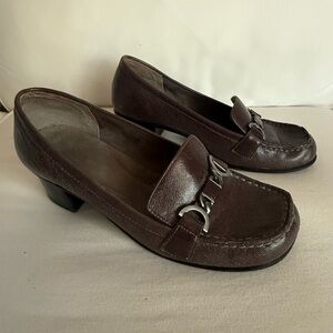 AEROSOLES Brown Loafers with Silver Accent women 7.5